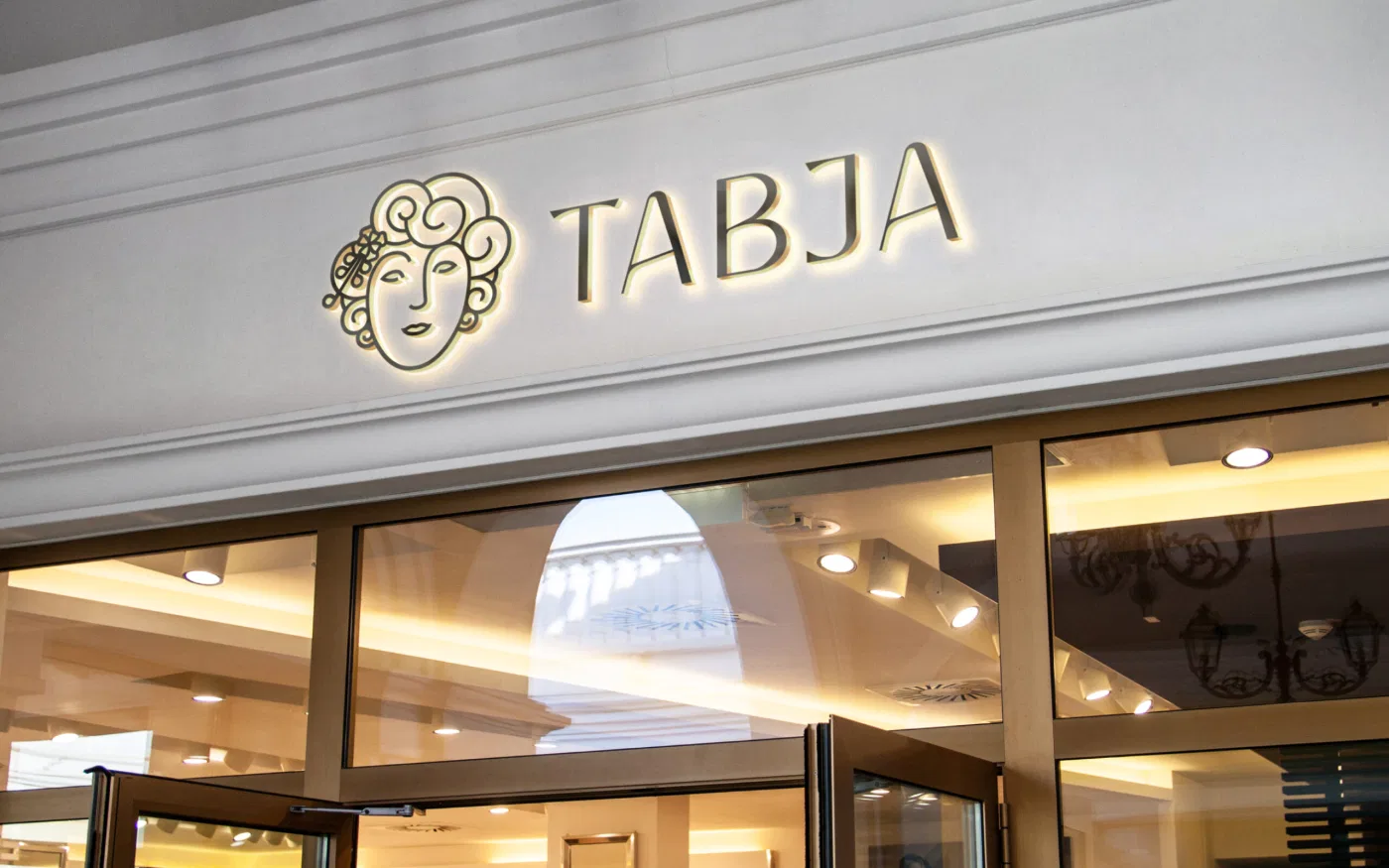 TABJA Fashion House project presentation